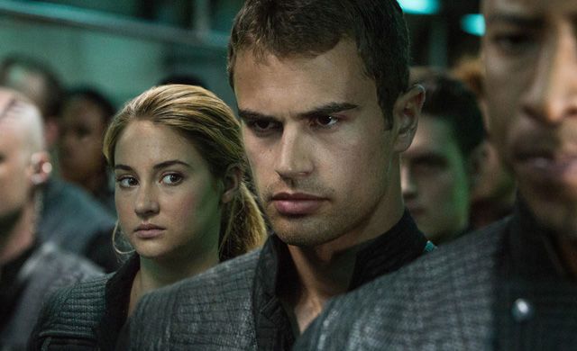 9 حقائق لم تكن لتعرفها حول Divergent ما لم تقرأ الكتب فيلم المختلفة رواية تحولت إلى فيلم مقتبس من كتاب القصة الأصلية حول فيلم Divergent 