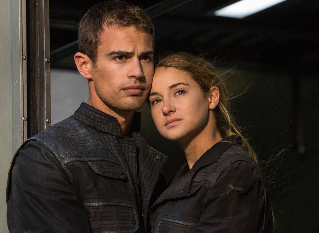 9 حقائق لم تكن لتعرفها حول Divergent ما لم تقرأ الكتب فيلم المختلفة رواية تحولت إلى فيلم مقتبس من كتاب القصة الأصلية حول فيلم Divergent 