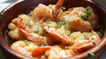أشهر وأشهى الأكلات في المطبخ الإسباني أكلات إسبانية أفضل والأطيب الأكلات في إسبانيا البحر المتوسط المأكولات البحرية والأسماك