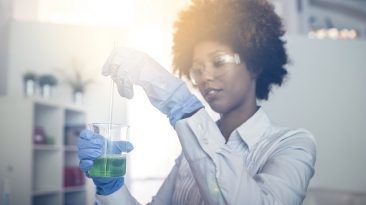 8 عالمات نساء رائعات قمن بتغيير العالم مجموعة من النساء العالمات التي مان لهن تأثير كبير في تطور البشرية نساء ساهمن في البحث العلمي العالم العلمي